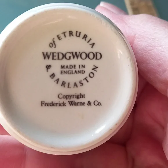 Vintage Peter Rabbit Wedgewood - Picture 5 of 7